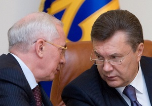 DW: Украинцы считают работу Януковича и Азарова неудовлетворительной