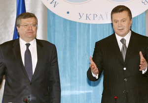Янукович уволил послов Украины в ключевых странах