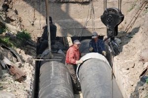 В Луганской области из-за прорыва магистрального водовода в трех городах нет воды