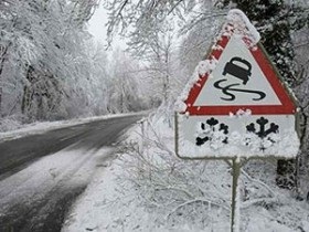 Несмотря на сложные погодные условия, проезд по дорогам обеспечен - ведомство Колесникова
