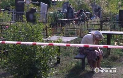 У Черкаській області на кладовищі вбили жінку