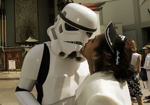 Британский суд разрешил продавать шлемы штурмовиков из Звездных войн