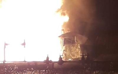 На Сумщині спроба крадіжки нафти зі свердловини закінчилася масштабною пожежею