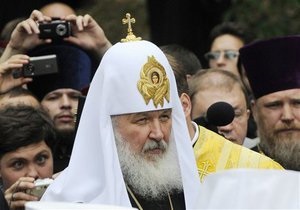 Кирилл провел молебен в Луганске. По данным МВД, патриарха встречали 5 тыс. верующих
