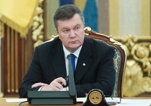 Янукович предложил подключить прокуроров к работе с  патрийотами  из западных областей