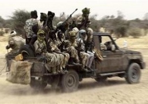 В Дарфуре похитили троих российских летчиков