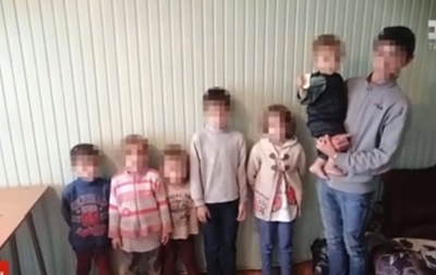 В Одесі мати на дві доби залишила шістьох дітей на вулиці