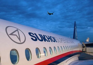 Поставка 30 самолетов Sukhoi SuperJet-100 в Индонезию сорвалась из-за банкротства заказчика