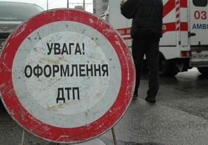 В Киеве водитель грузовика сбил женщину на пешеходном переходе
