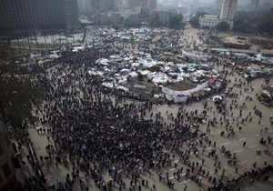 Клинтон посетила площадь Тахрир в Каире