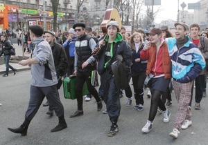 Фотогалерея: Гоп-стоп на Крещатике. В Киеве впервые прошел парад гопников