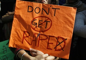 В Индии изнасиловали журналистку