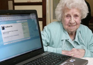 В Британии скончалась 104-летняя пользовательница Facebook и Twitter