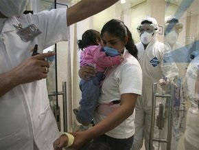 Минздрав Мексики официально подтвердил семь случаев смерти от свиного гриппа