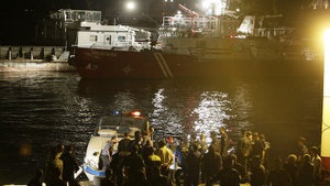 На борту потерпевшего крушение на Москве-реке катера находилось 17 человек