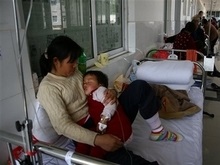 В Китае загадочным вирусом заражены уже почти 2,5 тысячи детей