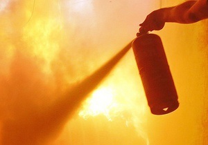 В Ровенской области на трассе Киев-Чоп загорелся грузовик с поролоном