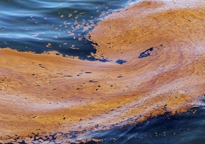 Нефтяное пятно в Мексиканском заливе достигло побережья Техаса