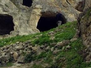 В Крыму спасли пять российских спелеологов из затопленной пещеры