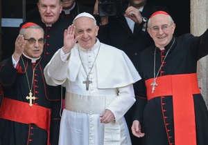 Новый Папа Римский - Кардиналы договорились избрать понтификом аргентинца за обеденным столом - СМИ