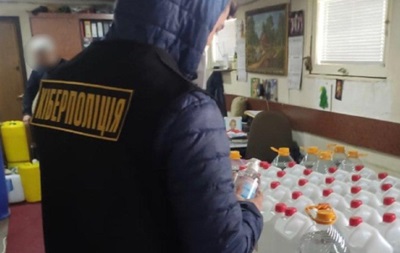 Полиция изъяла больше тысячи несертифицированных тестов на COVID