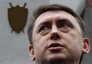 Мельниченко попросил суд отложить его допрос по делу Пукача, сославшись на головную боль