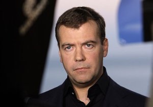 Медведев и Коморовский обсудили расследование авиакатастрофы под Смоленском