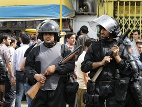 Полиция разогнала манифестантов в Тегеране, применив слезоточивый газ