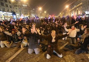 В Париже задержаны более ста участников акции против однополых браков