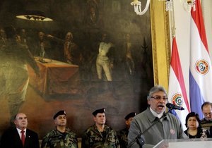 Президент Парагвая подчиняется решению сената о своей отставке