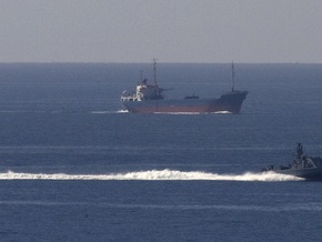 Израиль перехватил судно с гумпомощью для Газы