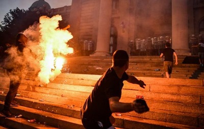 У Сербії не вщухають пов язані з пандемією протести