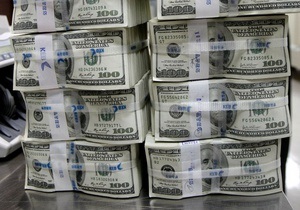 Гривна на межбанке упала ниже 8,11 гривен за доллар
