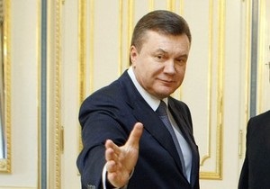 Янукович не исключил референдума по базированию российского флота в Украине