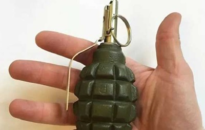 В Одессе мужчина пытался попасть в суд с муляжом гранаты
