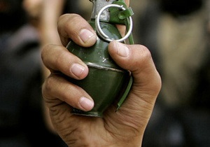 В Севастополе мужчина угрожал взорвать гранату в магазине, если не получит два миллиона гривен