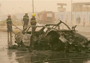Смертник подорвал штаб-квартиру иракской армии в Мосуле: десятки пострадавших
