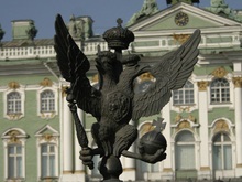 В центре Санкт-Петербурга похищены двуглавые орлы