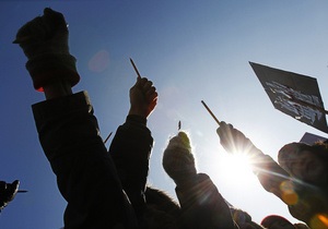 Две тысячи студентов протестуют против роста цен за проживание в общежитиях во Львове