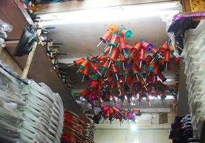 В Индии 40 ткачей ослепли из-за химикатов в шелке