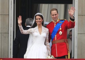 Принц Уильям и Кейт Миддлтон появились на знаменитом балконе Букингемского дворца