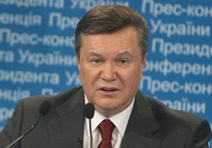 Янукович поручил в кратчайшие сроки расследовать нападение на журналиста Обозревателя