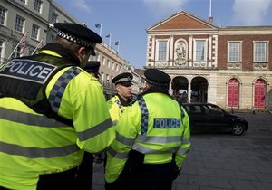 Взрывы у мечетей в Великобритании: полиция допросила украинцев