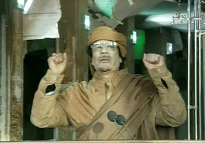 Каддафи: Протестующие заслуживают смертной казни