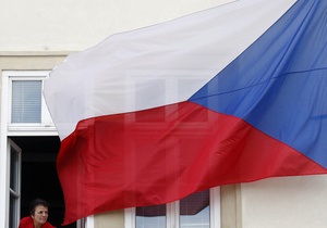 Чехия отменила требование к украинцам о предоставлении медсправок
