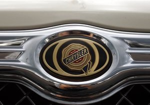 Chrysler отзывает более 600 тысяч внедорожников