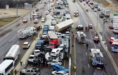 В США возросло число жертв массового ДТП, в котором столкнулось 130 машин