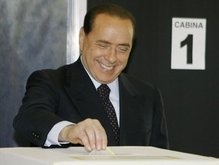 Exit-polls: Берлускони выигрывает выборы