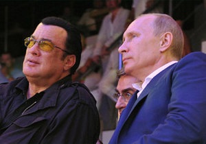 Путин и Стивен Сигал вместе открыли спорткомплекс в Москве