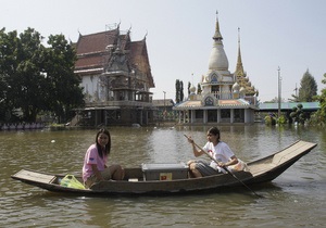 Число жертв наводнения в Таиланде превысило 500 человек